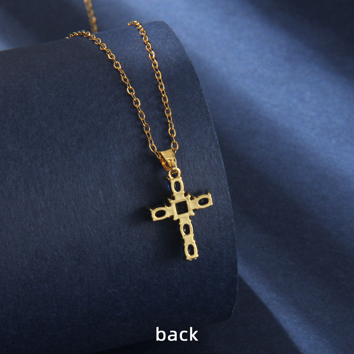 Simple Fashion Copper Micro Inlay Cross Stainless Steel Necklace Light Luxury Clavicle Chain